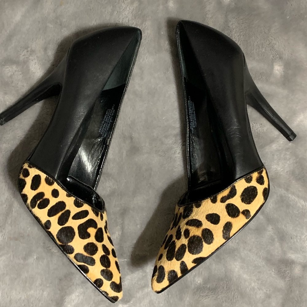 NWOT▪️ Guess Cheetah Stiletto  Pumps ▪️
Size 7.5M